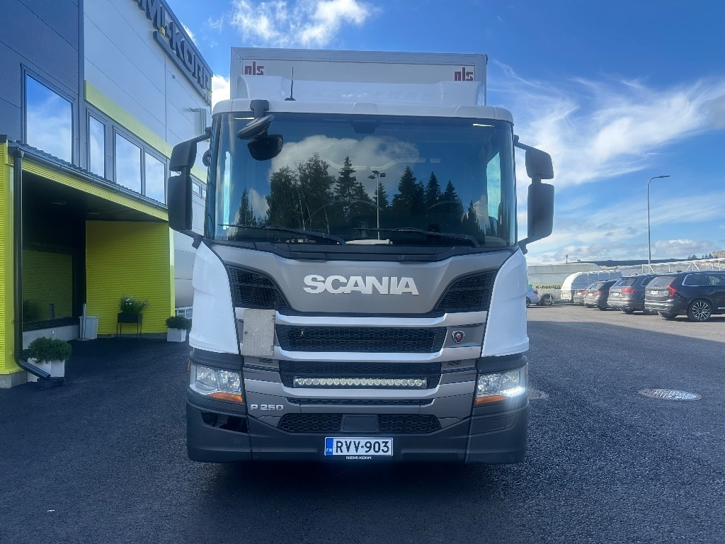 Scania P250 - Umpikori kuorma-auto: kuva Scania P250 - Umpikori kuorma-auto Scania P250 - Umpikori kuorma-auto: kuva Scania P250 - Umpikori kuorma-auto