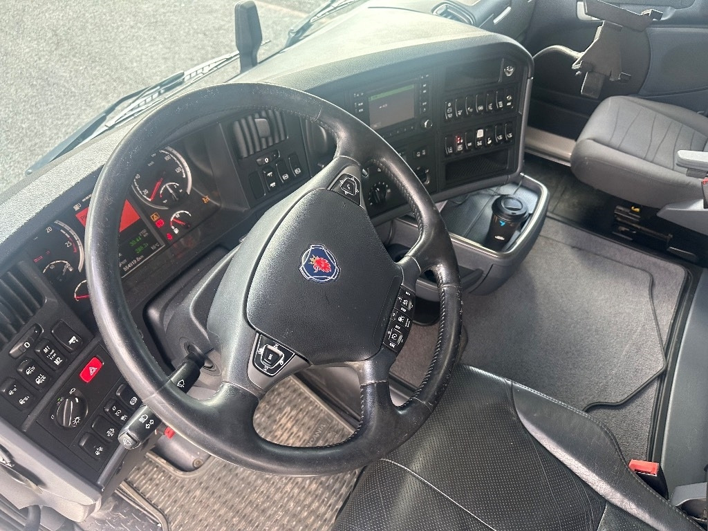 Koukkulava kuorma-auto Scania R520 6x2*4: kuva Koukkulava kuorma-auto Scania R520 6x2*4