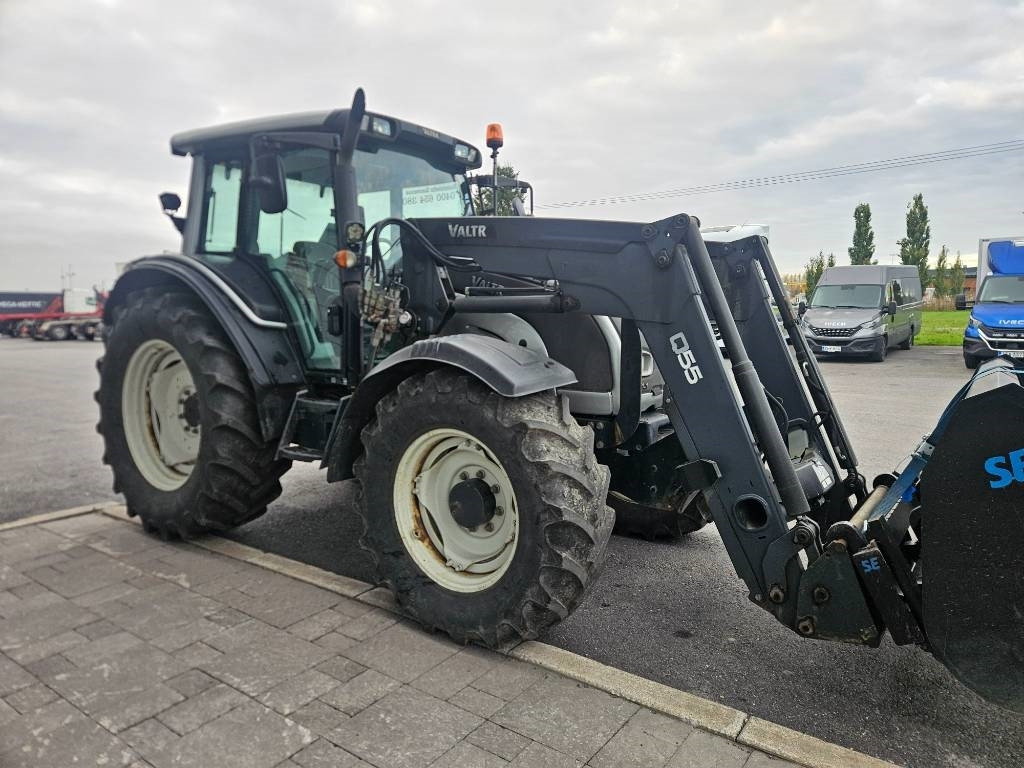 Valtra N121 HT ,53kmh, trukkipiikit, kauha, aura - Traktori: kuva Valtra N121 HT ,53kmh, trukkipiikit, kauha, aura - Traktori Valtra N121 HT ,53kmh, trukkipiikit, kauha, aura - Traktori: kuva Valtra N121 HT ,53kmh, trukkipiikit, kauha, aura - Traktori