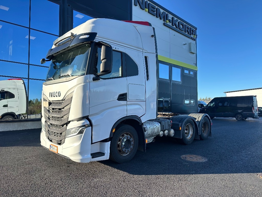 Iveco S-Way AS440X57 TZ/P 6x4 HCT - Vetopöytäauto: kuva Iveco S-Way AS440X57 TZ/P 6x4 HCT - Vetopöytäauto Iveco S-Way AS440X57 TZ/P 6x4 HCT - Vetopöytäauto: kuva Iveco S-Way AS440X57 TZ/P 6x4 HCT - Vetopöytäauto