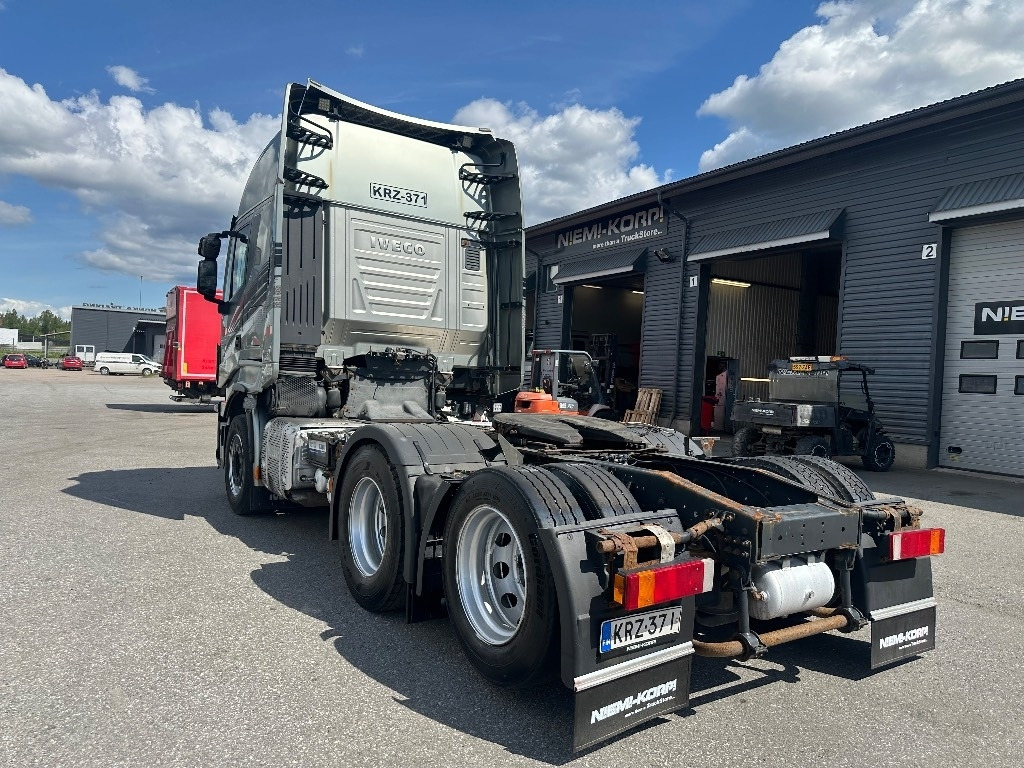 Iveco Stralis AS440S560 6x2 - Vetopöytäauto: kuva Iveco Stralis AS440S560 6x2 - Vetopöytäauto Iveco Stralis AS440S560 6x2 - Vetopöytäauto: kuva Iveco Stralis AS440S560 6x2 - Vetopöytäauto