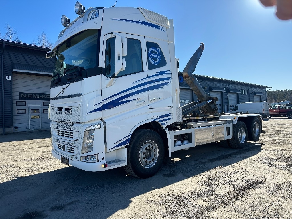 Volvo FH13 540 6X4*4 - Koukkulava kuorma-auto: kuva Volvo FH13 540 6X4*4 - Koukkulava kuorma-auto Volvo FH13 540 6X4*4 - Koukkulava kuorma-auto: kuva Volvo FH13 540 6X4*4 - Koukkulava kuorma-auto