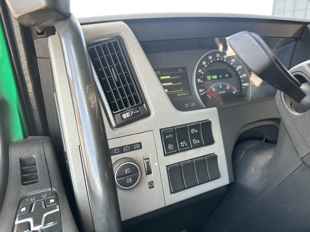 Leasing Volvo FM 420 8x2/4  Volvo FM 420 8x2/4: kuva Leasing Volvo FM 420 8x2/4  Volvo FM 420 8x2/4 Leasing Volvo FM 420 8x2/4  Volvo FM 420 8x2/4: kuva Leasing Volvo FM 420 8x2/4  Volvo FM 420 8x2/4