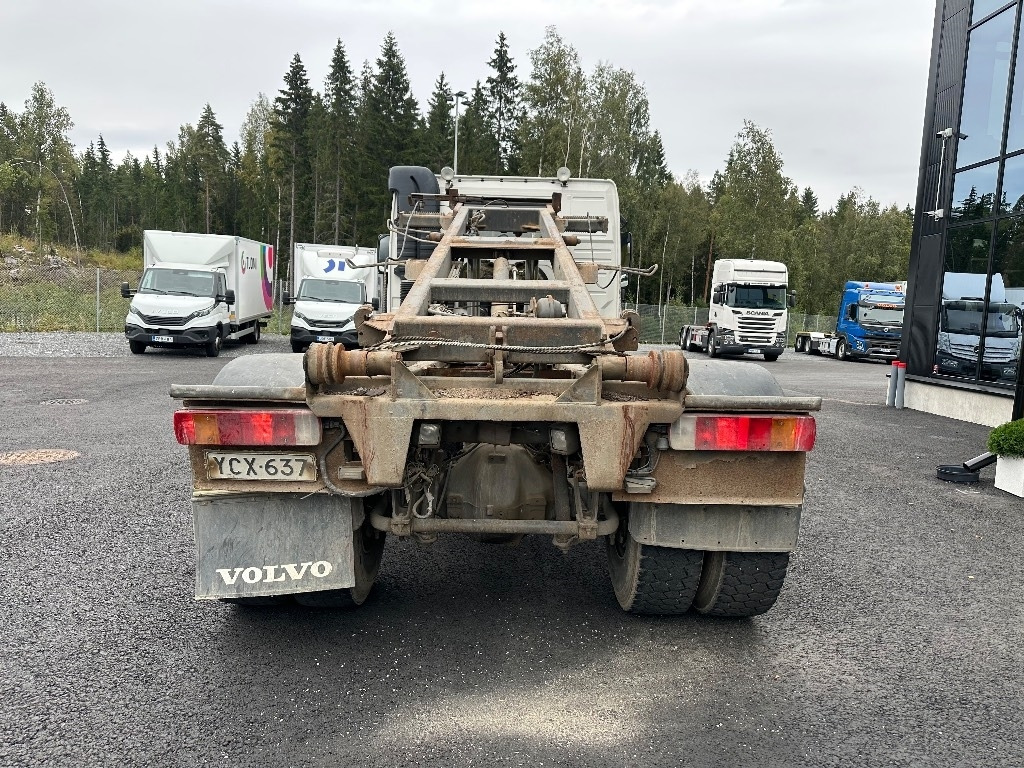Volvo FM7 4x2 vaijerilaitteilla - Nostovarsi-vaihtolavakuorma kuorma-auto: kuva Volvo FM7 4x2 vaijerilaitteilla - Nostovarsi-vaihtolavakuorma kuorma-auto Volvo FM7 4x2 vaijerilaitteilla - Nostovarsi-vaihtolavakuorma kuorma-auto: kuva Volvo FM7 4x2 vaijerilaitteilla - Nostovarsi-vaihtolavakuorma kuorma-auto