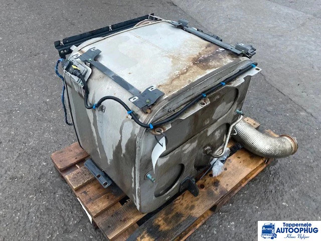 MAN Exhaust silencer MAN 81.15103-6182 - Pakokaasujärjestelmä - Kuorma-auto: kuva MAN Exhaust silencer MAN 81.15103-6182 - Pakokaasujärjestelmä - Kuorma-auto MAN Exhaust silencer MAN 81.15103-6182 - Pakokaasujärjestelmä - Kuorma-auto: kuva MAN Exhaust silencer MAN 81.15103-6182 - Pakokaasujärjestelmä - Kuorma-auto