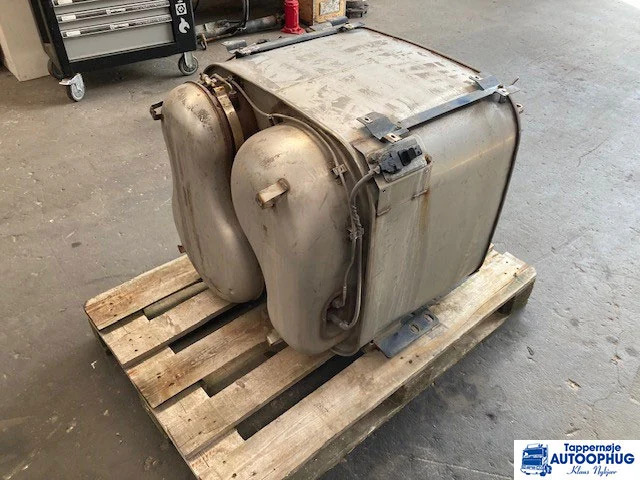 MAN Silencer MAN OEM: 81.15103-6137 - Pakokaasujärjestelmä - Kuorma-auto: kuva MAN Silencer MAN OEM: 81.15103-6137 - Pakokaasujärjestelmä - Kuorma-auto MAN Silencer MAN OEM: 81.15103-6137 - Pakokaasujärjestelmä - Kuorma-auto: kuva MAN Silencer MAN OEM: 81.15103-6137 - Pakokaasujärjestelmä - Kuorma-auto