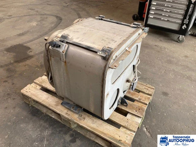 MAN Silencer MAN OEM: 81.15103-6137 - Pakokaasujärjestelmä - Kuorma-auto: kuva MAN Silencer MAN OEM: 81.15103-6137 - Pakokaasujärjestelmä - Kuorma-auto MAN Silencer MAN OEM: 81.15103-6137 - Pakokaasujärjestelmä - Kuorma-auto: kuva MAN Silencer MAN OEM: 81.15103-6137 - Pakokaasujärjestelmä - Kuorma-auto