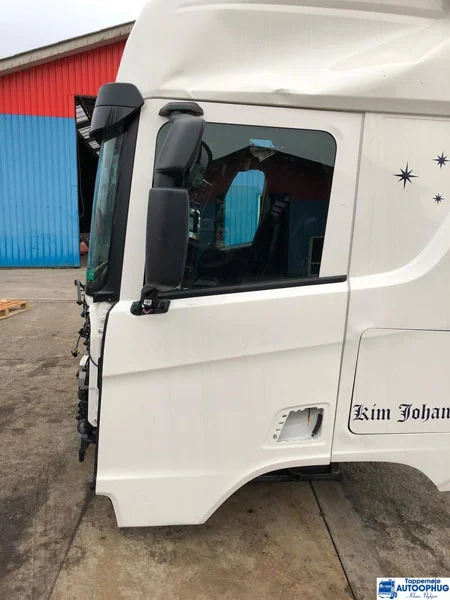 SCANIA CR20H N.G.S FØRERHUS / CAB - Ohjaamo ja sisustus - Kuorma-auto: kuva SCANIA CR20H N.G.S FØRERHUS / CAB - Ohjaamo ja sisustus - Kuorma-auto SCANIA CR20H N.G.S FØRERHUS / CAB - Ohjaamo ja sisustus - Kuorma-auto: kuva SCANIA CR20H N.G.S FØRERHUS / CAB - Ohjaamo ja sisustus - Kuorma-auto