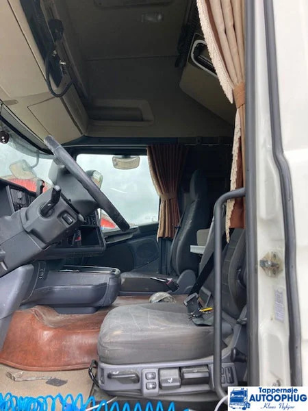 Scania R520 6×2 Damage only parts - Vetopöytäauto: kuva Scania R520 6×2 Damage only parts - Vetopöytäauto Scania R520 6×2 Damage only parts - Vetopöytäauto: kuva Scania R520 6×2 Damage only parts - Vetopöytäauto