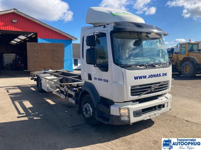 Volvo FL240 euro5 - Lava-kuorma-auto: kuva Volvo FL240 euro5 - Lava-kuorma-auto Volvo FL240 euro5 - Lava-kuorma-auto: kuva Volvo FL240 euro5 - Lava-kuorma-auto