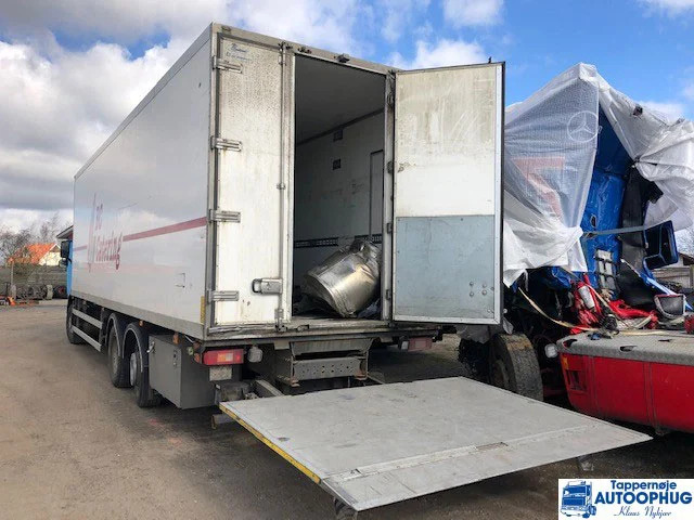 Volvo FM300 6X2 Coolbox - Refrigeraattori kuorma-auto: kuva Volvo FM300 6X2 Coolbox - Refrigeraattori kuorma-auto Volvo FM300 6X2 Coolbox - Refrigeraattori kuorma-auto: kuva Volvo FM300 6X2 Coolbox - Refrigeraattori kuorma-auto