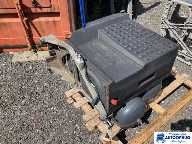 Volvo batterikasse – Volvo battery box – Volvo 22899979 - Päällirakenne ja ulkopinta - Kuorma-auto: kuva Volvo batterikasse – Volvo battery box – Volvo 22899979 - Päällirakenne ja ulkopinta - Kuorma-auto Volvo batterikasse – Volvo battery box – Volvo 22899979 - Päällirakenne ja ulkopinta - Kuorma-auto: kuva Volvo batterikasse – Volvo battery box – Volvo 22899979 - Päällirakenne ja ulkopinta - Kuorma-auto
