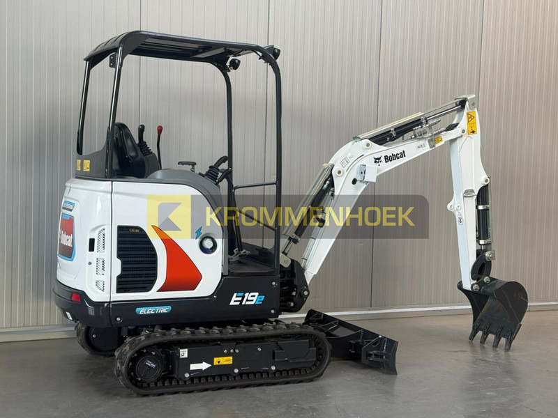 Bobcat E 19 e Elektrisch - Minikuormaaja: kuva Bobcat E 19 e Elektrisch - Minikuormaaja Bobcat E 19 e Elektrisch - Minikuormaaja: kuva Bobcat E 19 e Elektrisch - Minikuormaaja
