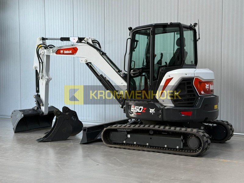 Bobcat E 50 z - Minikuormaaja: kuva Bobcat E 50 z - Minikuormaaja Bobcat E 50 z - Minikuormaaja: kuva Bobcat E 50 z - Minikuormaaja