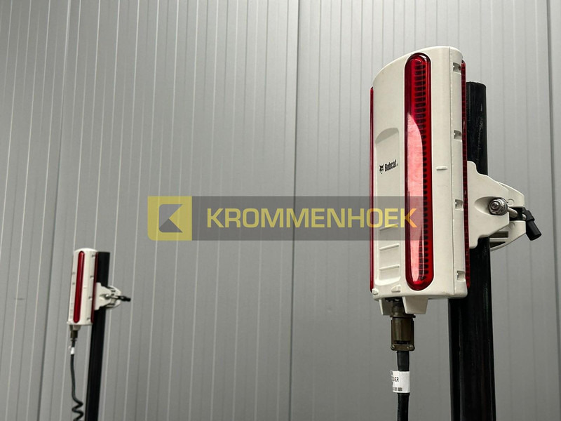 Bobcat Grader 244 cm HD Laser - Liukuohjattu kuormaaja: kuva Bobcat Grader 244 cm HD Laser - Liukuohjattu kuormaaja Bobcat Grader 244 cm HD Laser - Liukuohjattu kuormaaja: kuva Bobcat Grader 244 cm HD Laser - Liukuohjattu kuormaaja