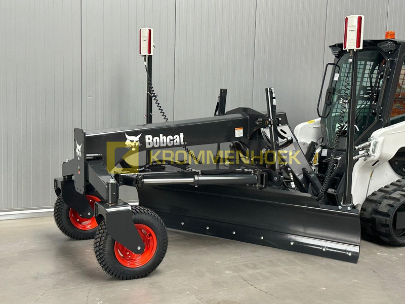 Bobcat Grader 244 cm HD Laser - Liukuohjattu kuormaaja: kuva Bobcat Grader 244 cm HD Laser - Liukuohjattu kuormaaja Bobcat Grader 244 cm HD Laser - Liukuohjattu kuormaaja: kuva Bobcat Grader 244 cm HD Laser - Liukuohjattu kuormaaja