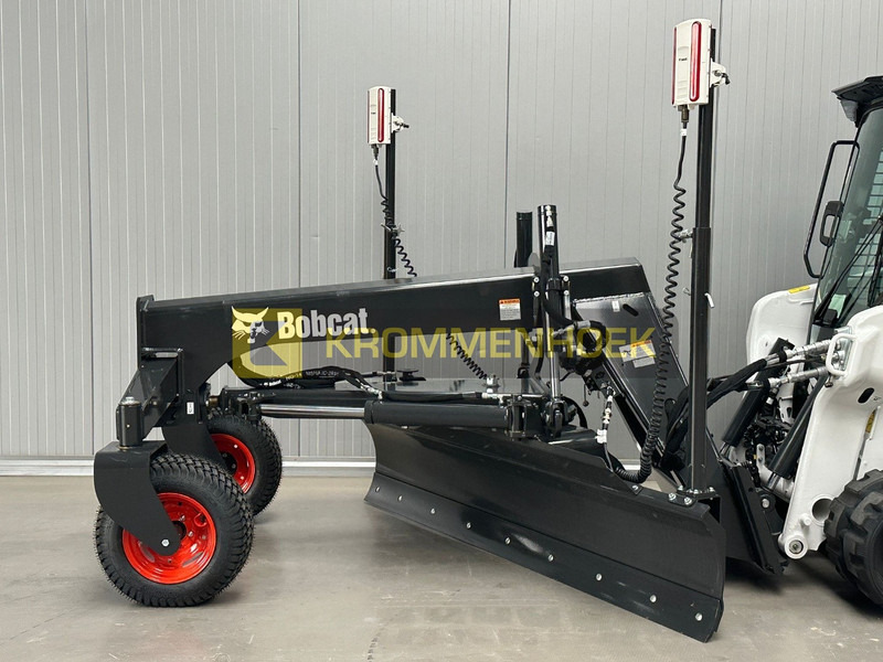 Bobcat Grader 244 cm HD Laser - Liukuohjattu kuormaaja: kuva Bobcat Grader 244 cm HD Laser - Liukuohjattu kuormaaja Bobcat Grader 244 cm HD Laser - Liukuohjattu kuormaaja: kuva Bobcat Grader 244 cm HD Laser - Liukuohjattu kuormaaja