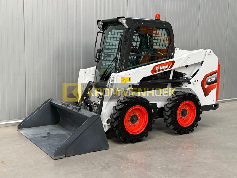 Bobcat S 510 - Liukuohjattu kuormaaja: kuva Bobcat S 510 - Liukuohjattu kuormaaja Bobcat S 510 - Liukuohjattu kuormaaja: kuva Bobcat S 510 - Liukuohjattu kuormaaja