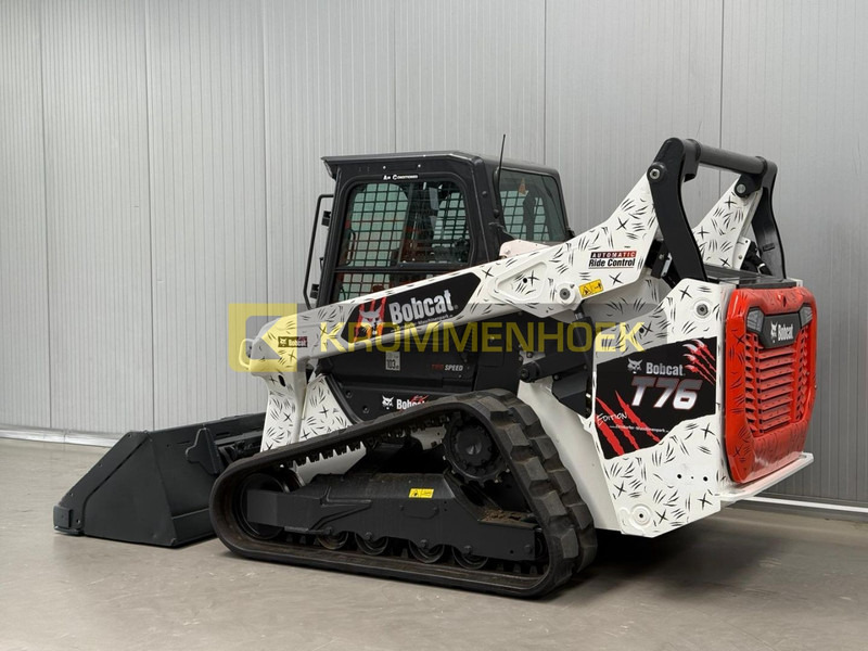 Bobcat T 76 - Liukuohjattu kuormaaja: kuva Bobcat T 76 - Liukuohjattu kuormaaja Bobcat T 76 - Liukuohjattu kuormaaja: kuva Bobcat T 76 - Liukuohjattu kuormaaja