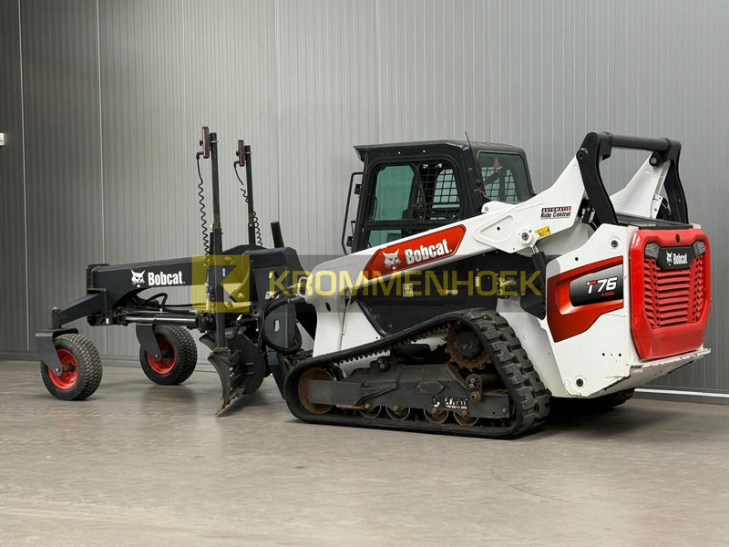 Bobcat T 76 Laser Grader 244 cm HD - Liukuohjattu kuormaaja: kuva Bobcat T 76 Laser Grader 244 cm HD - Liukuohjattu kuormaaja Bobcat T 76 Laser Grader 244 cm HD - Liukuohjattu kuormaaja: kuva Bobcat T 76 Laser Grader 244 cm HD - Liukuohjattu kuormaaja