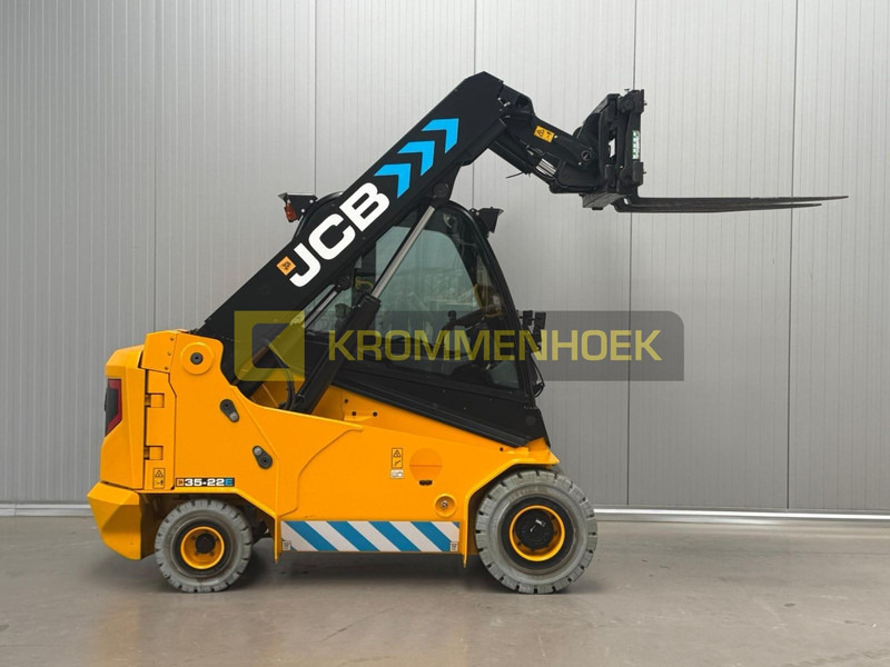 JCB TLT 35-22E Demo - Kurottaja: kuva JCB TLT 35-22E Demo - Kurottaja JCB TLT 35-22E Demo - Kurottaja: kuva JCB TLT 35-22E Demo - Kurottaja
