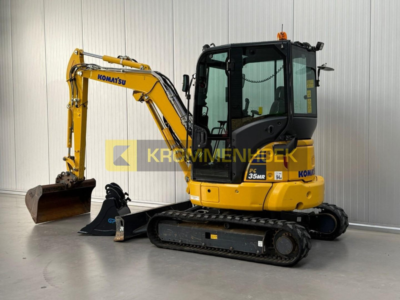 Komatsu PC 35 MR-5 - Minikuormaaja: kuva Komatsu PC 35 MR-5 - Minikuormaaja Komatsu PC 35 MR-5 - Minikuormaaja: kuva Komatsu PC 35 MR-5 - Minikuormaaja