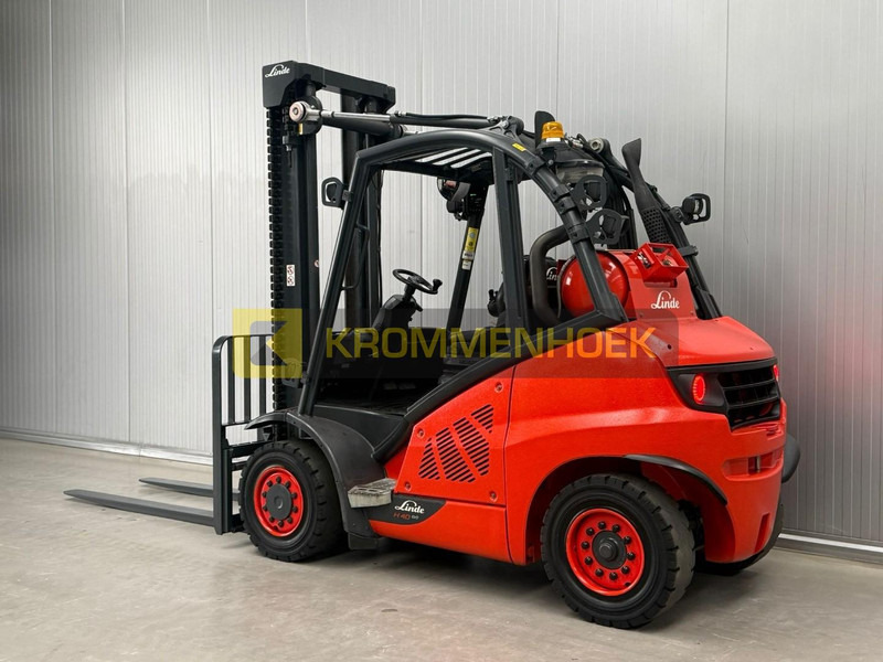 Linde H 40 T-02 - Kaasutrukki: kuva Linde H 40 T-02 - Kaasutrukki Linde H 40 T-02 - Kaasutrukki: kuva Linde H 40 T-02 - Kaasutrukki