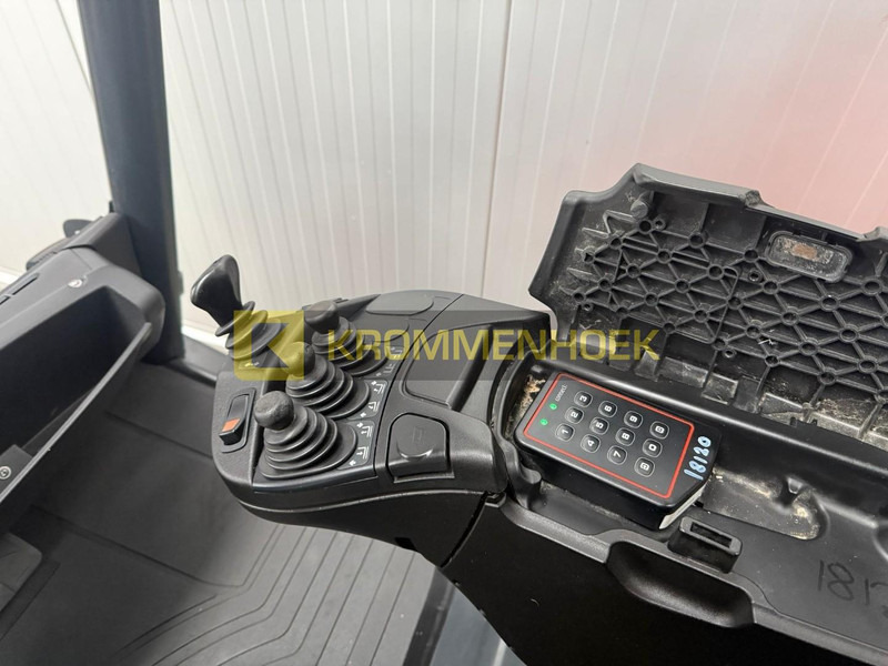 Kaasutrukki Linde H 40 T-02: kuva Kaasutrukki Linde H 40 T-02 Kaasutrukki Linde H 40 T-02: kuva Kaasutrukki Linde H 40 T-02