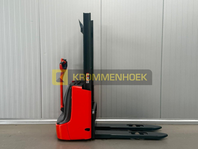 Linde L 10 - Pinoamistrukki: kuva Linde L 10 - Pinoamistrukki Linde L 10 - Pinoamistrukki: kuva Linde L 10 - Pinoamistrukki