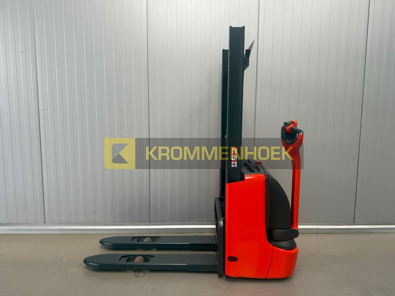 Linde L 10 - Pinoamistrukki: kuva Linde L 10 - Pinoamistrukki Linde L 10 - Pinoamistrukki: kuva Linde L 10 - Pinoamistrukki