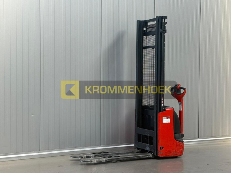 Linde L 10 - Pinoamistrukki: kuva Linde L 10 - Pinoamistrukki Linde L 10 - Pinoamistrukki: kuva Linde L 10 - Pinoamistrukki