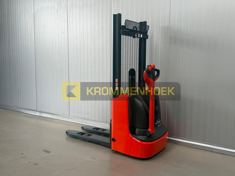 Linde L 10 - Pinoamistrukki: kuva Linde L 10 - Pinoamistrukki Linde L 10 - Pinoamistrukki: kuva Linde L 10 - Pinoamistrukki