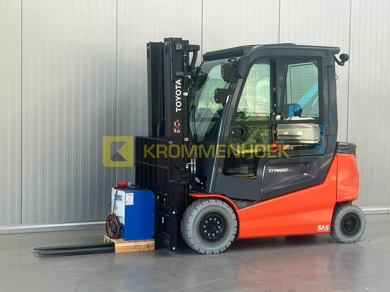 Toyota 9 FBM 25 T - Sähkötrukki: kuva Toyota 9 FBM 25 T - Sähkötrukki Toyota 9 FBM 25 T - Sähkötrukki: kuva Toyota 9 FBM 25 T - Sähkötrukki