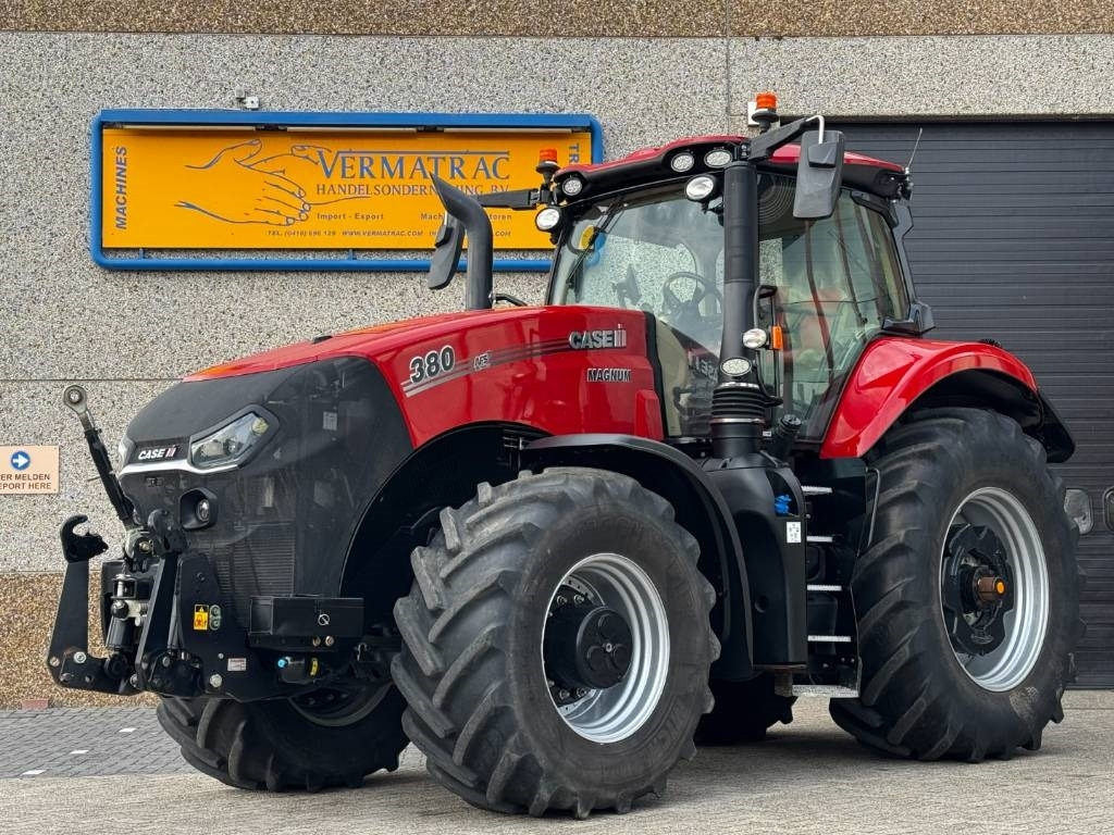 Case IH MAGNUM 380 CVX, AFS Connect, Relevage Avant, 1750 - Traktori: kuva Case IH MAGNUM 380 CVX, AFS Connect, Relevage Avant, 1750 - Traktori Case IH MAGNUM 380 CVX, AFS Connect, Relevage Avant, 1750 - Traktori: kuva Case IH MAGNUM 380 CVX, AFS Connect, Relevage Avant, 1750 - Traktori