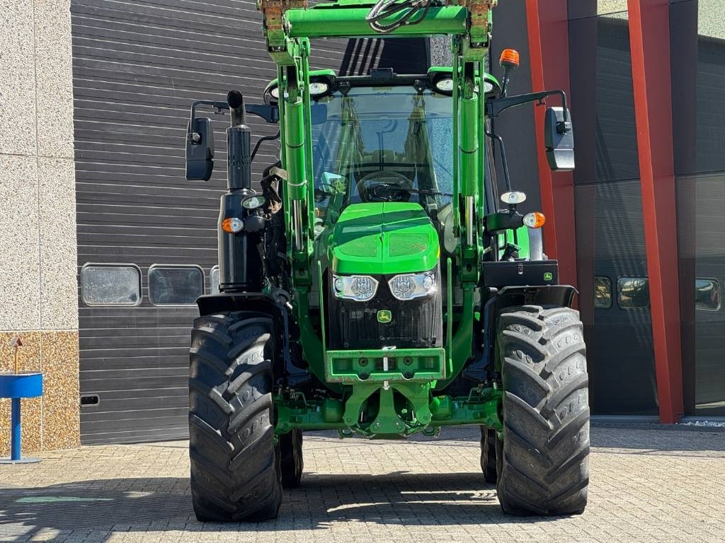 John Deere 6110M, 2021, Auto Power, 623R frontloader!! - Traktori: kuva John Deere 6110M, 2021, Auto Power, 623R frontloader!! - Traktori John Deere 6110M, 2021, Auto Power, 623R frontloader!! - Traktori: kuva John Deere 6110M, 2021, Auto Power, 623R frontloader!! - Traktori