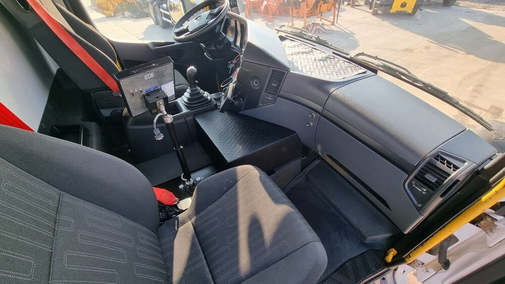 MERCEDES-BENZ AROCS 3243 8x4 | Euro 6 | Piaskarko Solarka Econ 12m³ - Lumikone: kuva MERCEDES-BENZ AROCS 3243 8x4 | Euro 6 | Piaskarko Solarka Econ 12m³ - Lumikone MERCEDES-BENZ AROCS 3243 8x4 | Euro 6 | Piaskarko Solarka Econ 12m³ - Lumikone: kuva MERCEDES-BENZ AROCS 3243 8x4 | Euro 6 | Piaskarko Solarka Econ 12m³ - Lumikone