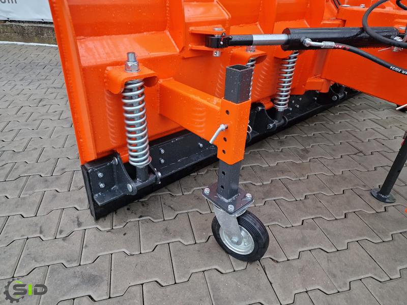 Uusi Traktori - etukuormain - Kunnan traktori SID Municipal snow plough / Schneepflug kommunal gerade 2,6 m: kuva Uusi Traktori - etukuormain - Kunnan traktori SID Municipal snow plough / Schneepflug kommunal gerade 2,6 m Uusi Traktori - etukuormain - Kunnan traktori SID Municipal snow plough / Schneepflug kommunal gerade 2,6 m: kuva Uusi Traktori - etukuormain - Kunnan traktori SID Municipal snow plough / Schneepflug kommunal gerade 2,6 m