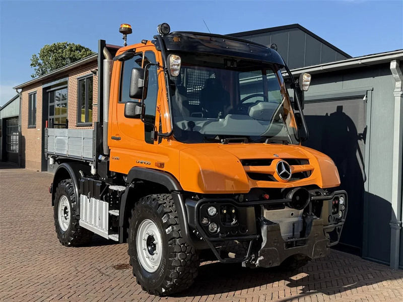 Mercedes-Benz Unimog U 218 Kipper 3 Seats 4WD AGRI Euro 6 - Kuorma-auto: kuva Mercedes-Benz Unimog U 218 Kipper 3 Seats 4WD AGRI Euro 6 - Kuorma-auto Mercedes-Benz Unimog U 218 Kipper 3 Seats 4WD AGRI Euro 6 - Kuorma-auto: kuva Mercedes-Benz Unimog U 218 Kipper 3 Seats 4WD AGRI Euro 6 - Kuorma-auto