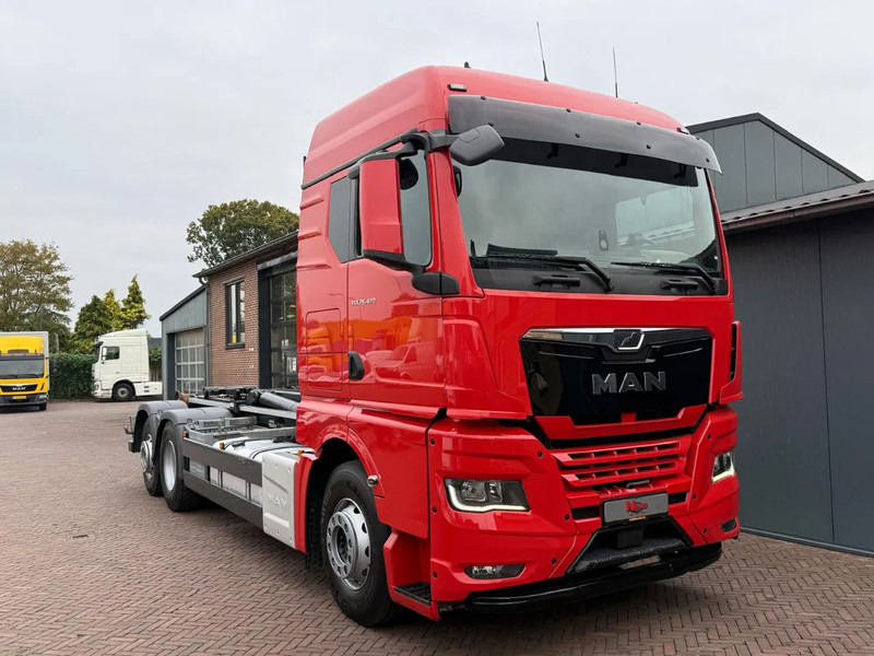 MAN TGX 26.470 Haakarm 21Ton VDL Sleepcabine Retarder Fridge - Konttialus/ Vaihtokuormatilat kuorma-auto: kuva MAN TGX 26.470 Haakarm 21Ton VDL Sleepcabine Retarder Fridge - Konttialus/ Vaihtokuormatilat kuorma-auto MAN TGX 26.470 Haakarm 21Ton VDL Sleepcabine Retarder Fridge - Konttialus/ Vaihtokuormatilat kuorma-auto: kuva MAN TGX 26.470 Haakarm 21Ton VDL Sleepcabine Retarder Fridge - Konttialus/ Vaihtokuormatilat kuorma-auto