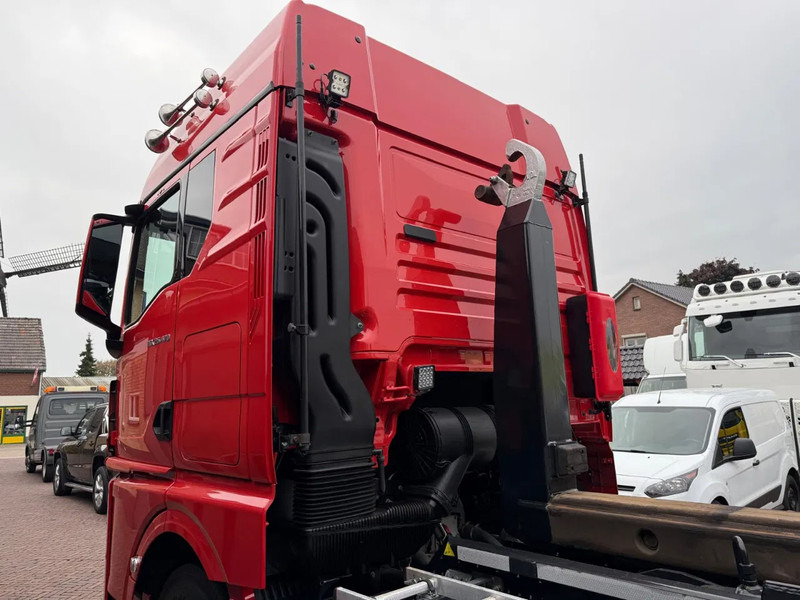 MAN TGX 26.470 Haakarm Systeem VDL Sleepcabine - Konttialus/ Vaihtokuormatilat kuorma-auto: kuva MAN TGX 26.470 Haakarm Systeem VDL Sleepcabine - Konttialus/ Vaihtokuormatilat kuorma-auto MAN TGX 26.470 Haakarm Systeem VDL Sleepcabine - Konttialus/ Vaihtokuormatilat kuorma-auto: kuva MAN TGX 26.470 Haakarm Systeem VDL Sleepcabine - Konttialus/ Vaihtokuormatilat kuorma-auto