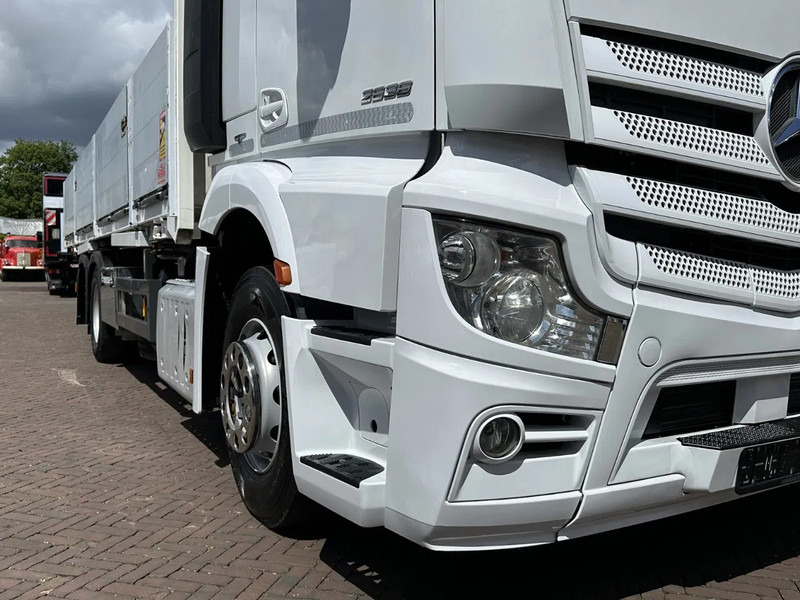 Mercedes-Benz Actros 2636 BDF OPEN LAADBAK CAMERA 380DKM - Lava-kuorma-auto: kuva Mercedes-Benz Actros 2636 BDF OPEN LAADBAK CAMERA 380DKM - Lava-kuorma-auto Mercedes-Benz Actros 2636 BDF OPEN LAADBAK CAMERA 380DKM - Lava-kuorma-auto: kuva Mercedes-Benz Actros 2636 BDF OPEN LAADBAK CAMERA 380DKM - Lava-kuorma-auto