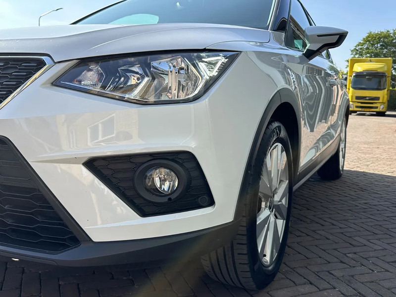 SEAT Arona 1.0 TSI Style Business Intense Carplay Dealeronderhouden Cruise Clima Navi Camera - Viistoperä: kuva SEAT Arona 1.0 TSI Style Business Intense Carplay Dealeronderhouden Cruise Clima Navi Camera - Viistoperä SEAT Arona 1.0 TSI Style Business Intense Carplay Dealeronderhouden Cruise Clima Navi Camera - Viistoperä: kuva SEAT Arona 1.0 TSI Style Business Intense Carplay Dealeronderhouden Cruise Clima Navi Camera - Viistoperä