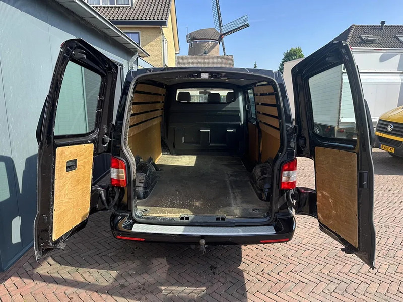 Volkswagen Transporter 2.0 TDI, 102PK, Lengte 2, 3 ZITS, AIRCO, NAVI, LMV - Pieni pakettiauto: kuva Volkswagen Transporter 2.0 TDI, 102PK, Lengte 2, 3 ZITS, AIRCO, NAVI, LMV - Pieni pakettiauto Volkswagen Transporter 2.0 TDI, 102PK, Lengte 2, 3 ZITS, AIRCO, NAVI, LMV - Pieni pakettiauto: kuva Volkswagen Transporter 2.0 TDI, 102PK, Lengte 2, 3 ZITS, AIRCO, NAVI, LMV - Pieni pakettiauto