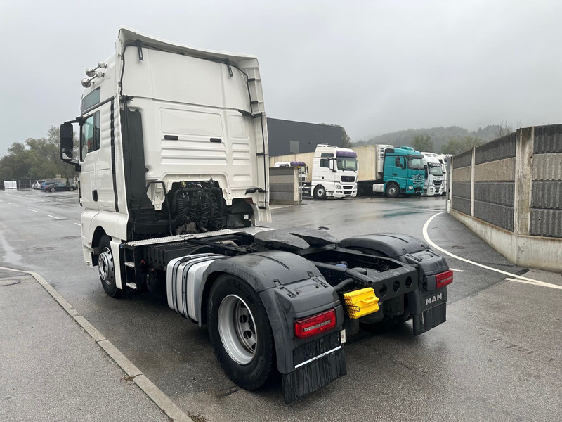 MAN TGX 18.500 - Vetopöytäauto: kuva MAN TGX 18.500 - Vetopöytäauto MAN TGX 18.500 - Vetopöytäauto: kuva MAN TGX 18.500 - Vetopöytäauto