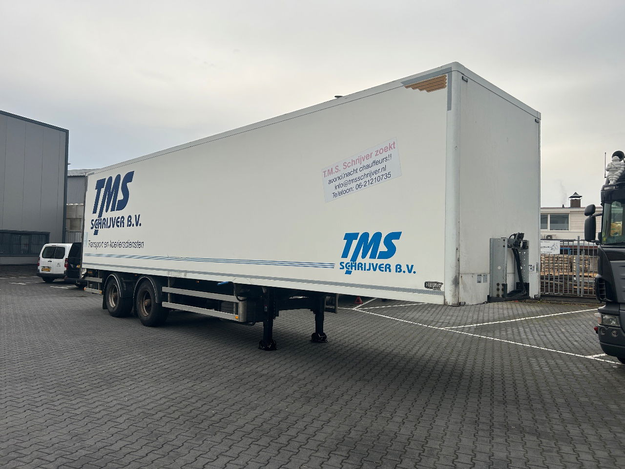 Diversen HTF citytrailer - Umpikori puoliperävaunu: kuva Diversen HTF citytrailer - Umpikori puoliperävaunu Diversen HTF citytrailer - Umpikori puoliperävaunu: kuva Diversen HTF citytrailer - Umpikori puoliperävaunu