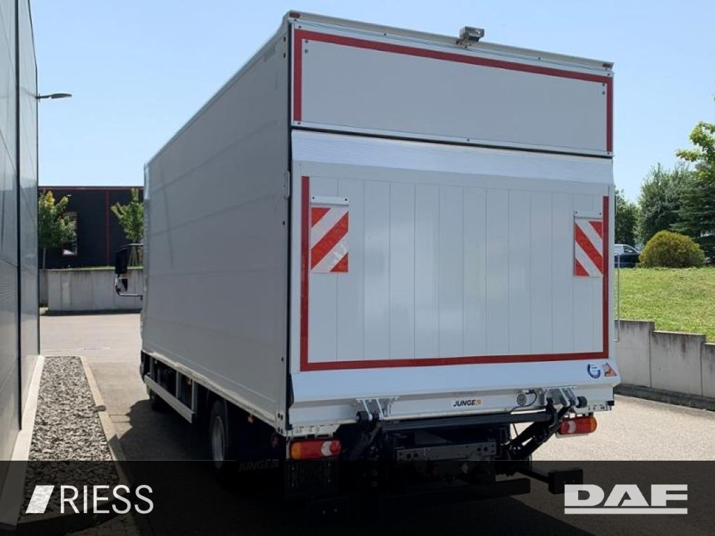DAF XB 210 FA 7,49 to Koffer LBW Klima Automatik - Jakeluauto: kuva DAF XB 210 FA 7,49 to Koffer LBW Klima Automatik - Jakeluauto DAF XB 210 FA 7,49 to Koffer LBW Klima Automatik - Jakeluauto: kuva DAF XB 210 FA 7,49 to Koffer LBW Klima Automatik - Jakeluauto