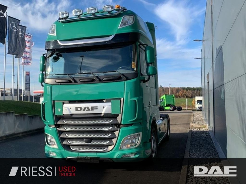 DAF XF 530 FT AUT LM - Kippiauto kuorma-auto: kuva DAF XF 530 FT AUT LM - Kippiauto kuorma-auto DAF XF 530 FT AUT LM - Kippiauto kuorma-auto: kuva DAF XF 530 FT AUT LM - Kippiauto kuorma-auto