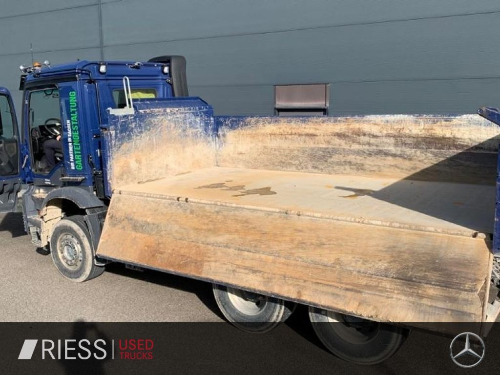 Mercedes-Benz Arocs AHK AUT Kam. KlimaA LM Massage Navi - Kippiauto kuorma-auto: kuva Mercedes-Benz Arocs AHK AUT Kam. KlimaA LM Massage Navi - Kippiauto kuorma-auto Mercedes-Benz Arocs AHK AUT Kam. KlimaA LM Massage Navi - Kippiauto kuorma-auto: kuva Mercedes-Benz Arocs AHK AUT Kam. KlimaA LM Massage Navi - Kippiauto kuorma-auto