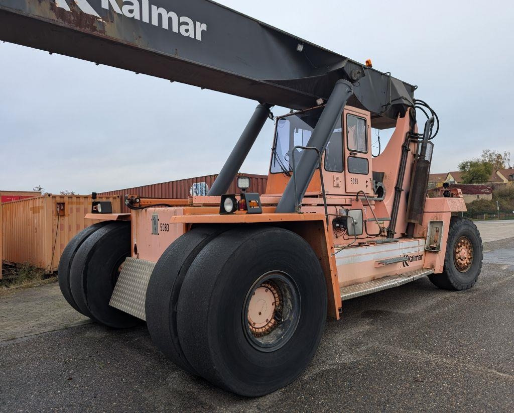 Kalmar DC4560RC4 - Konttikurottajat: kuva Kalmar DC4560RC4 - Konttikurottajat Kalmar DC4560RC4 - Konttikurottajat: kuva Kalmar DC4560RC4 - Konttikurottajat