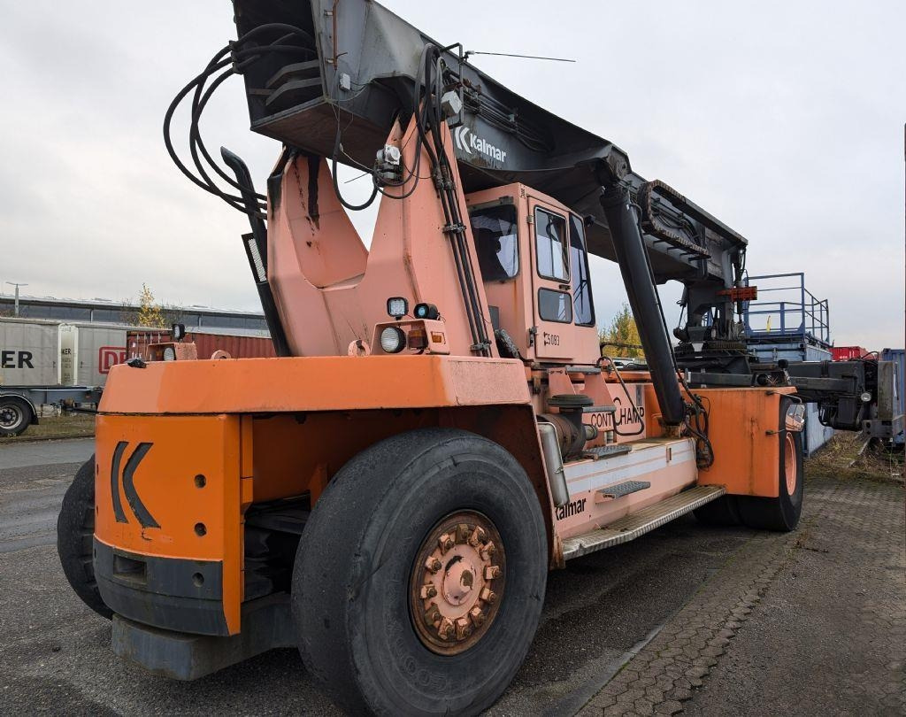 Kalmar DC4560RC4 - Konttikurottajat: kuva Kalmar DC4560RC4 - Konttikurottajat Kalmar DC4560RC4 - Konttikurottajat: kuva Kalmar DC4560RC4 - Konttikurottajat